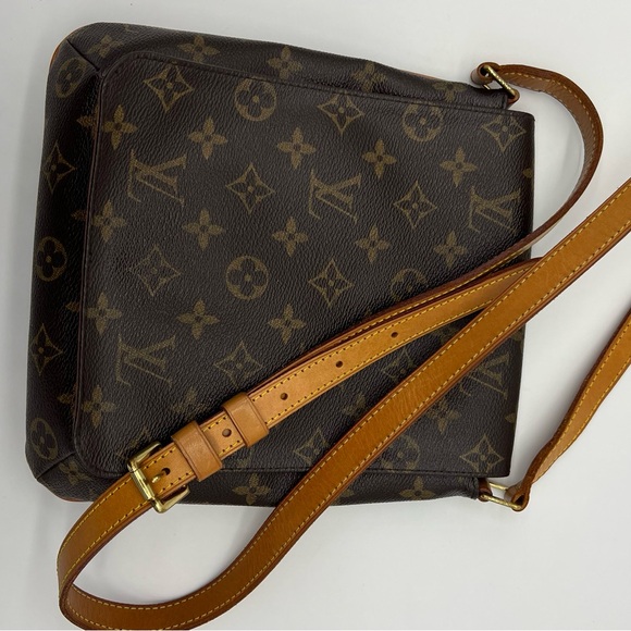 Authentic Louis Vuitton vintage monogram musette Salsa PM sling bag - Picture 7 of 16